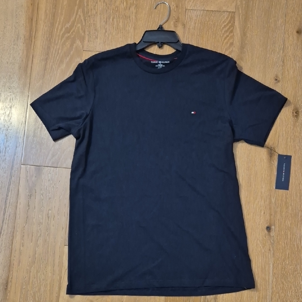 Tommy Hilfiger Men's Navy T-Shirt